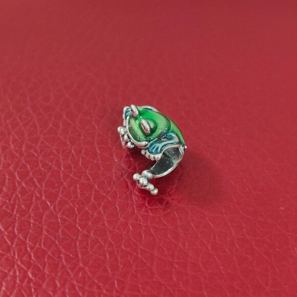 Pandora Climbing Frog Charm S925 Silver with box - Picture 3 of 11
